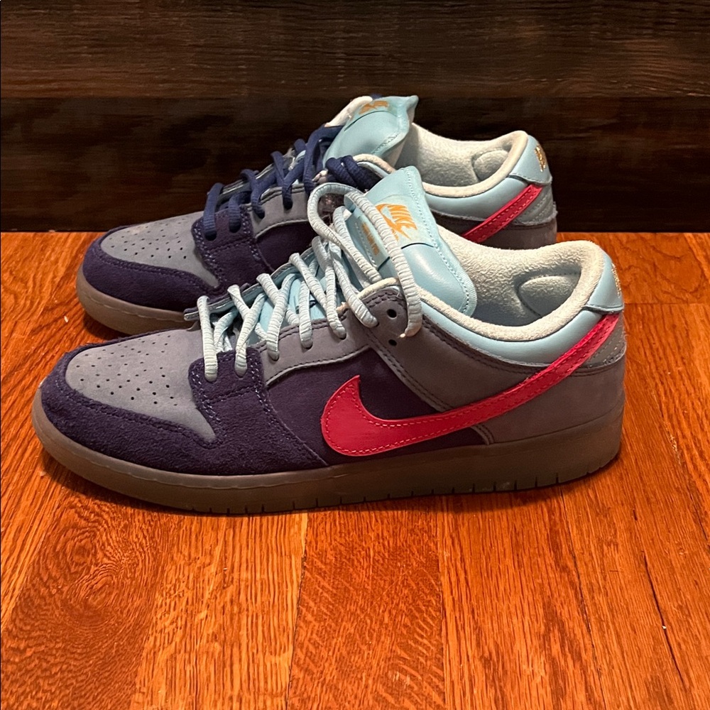 Nike Men’s Low-Top Sneakers - Navy, Light Blue & Pink